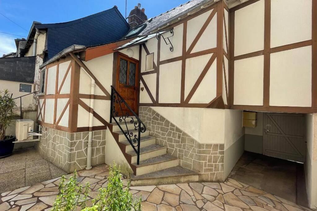 Centre-Ville : Maison De Charme - Secteur Calme Лавал Екстериор снимка